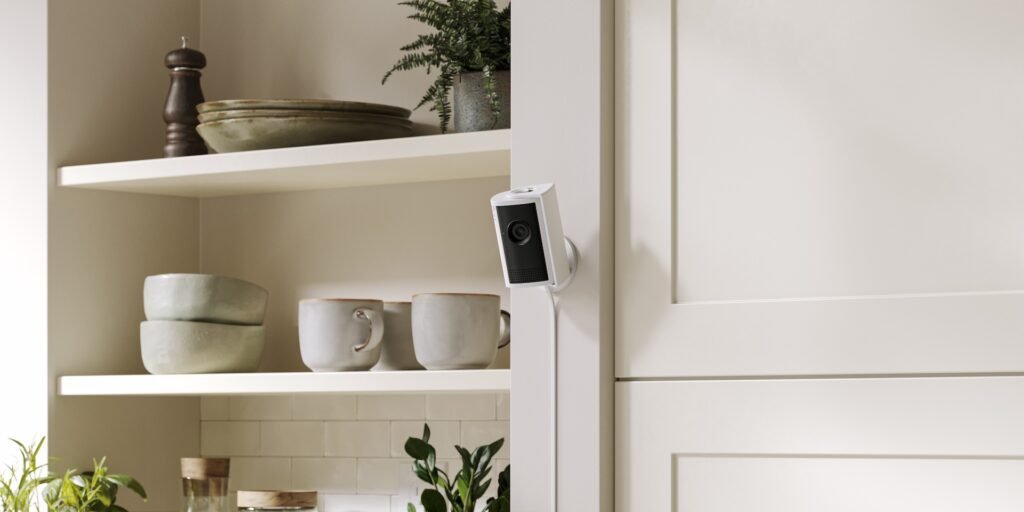 Indoor Cam Plus - Kitchen White